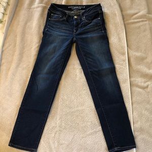 American Eagle skinny jeans size 2 short
